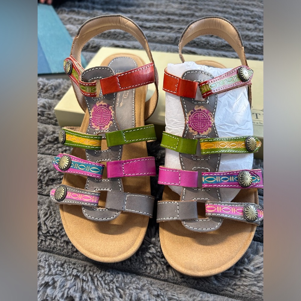 L’artiste Sandals